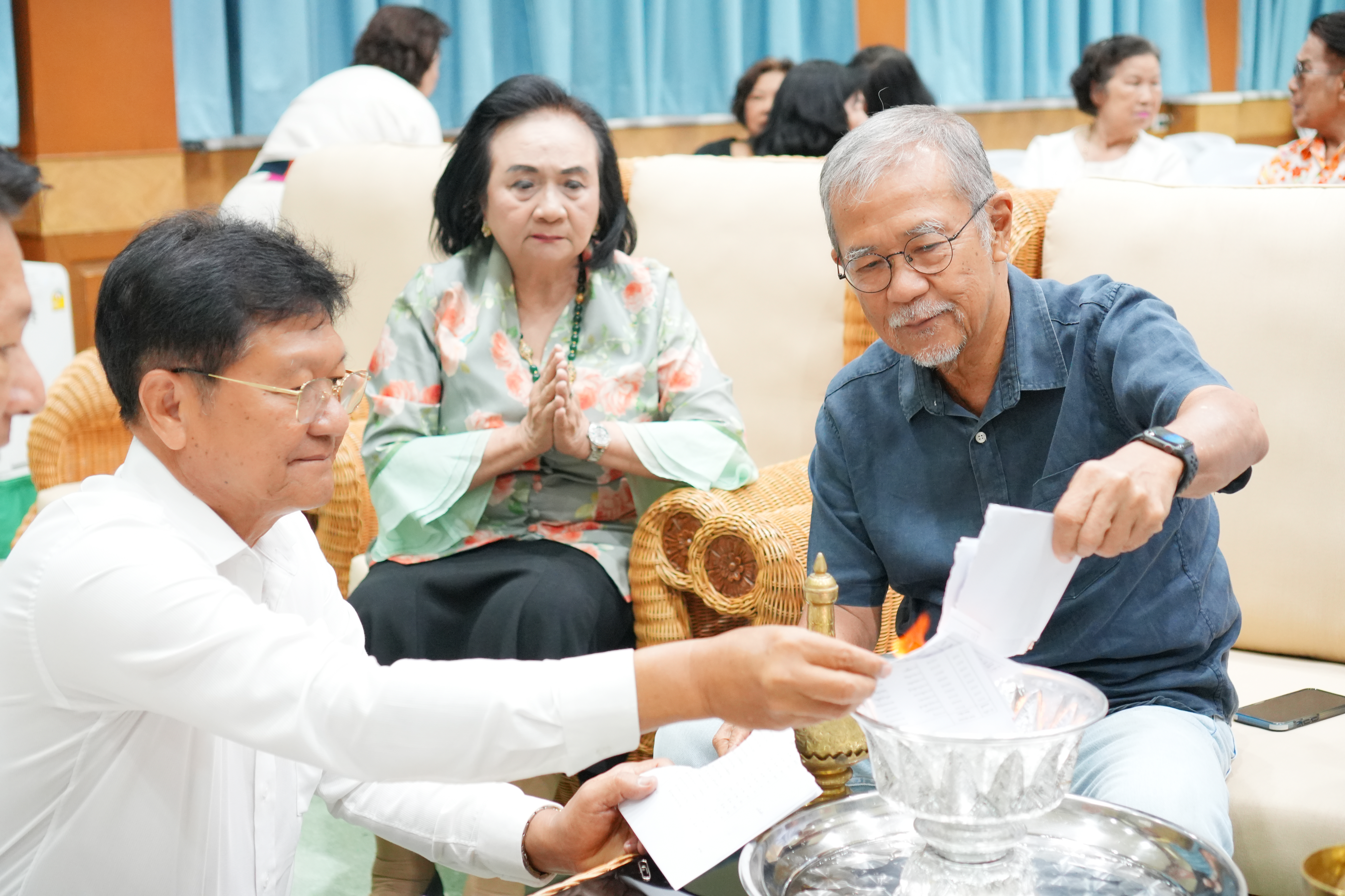 title - ชมรมผู้สูงอายุ ส.ป.ก. จัดพิธีทำบุญอุทิศส่วนกุศลให้ข้าราชการ/เจ้าหน้าที่ ส.ป.ก. ที่ล่วงลับไปแล้ว